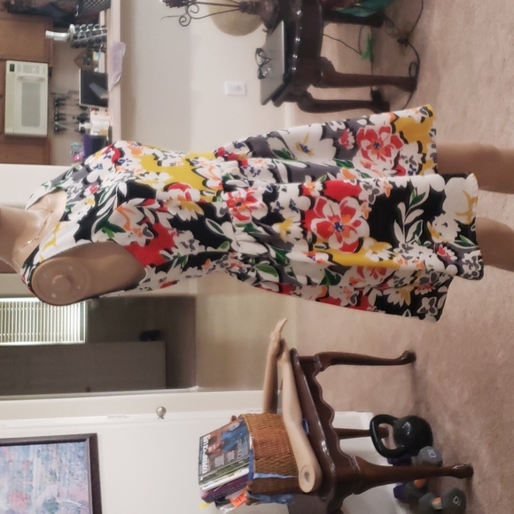 Jella Couture M textured fit & flare whimsical huge artsy floral display mini - Picture 5 of 6